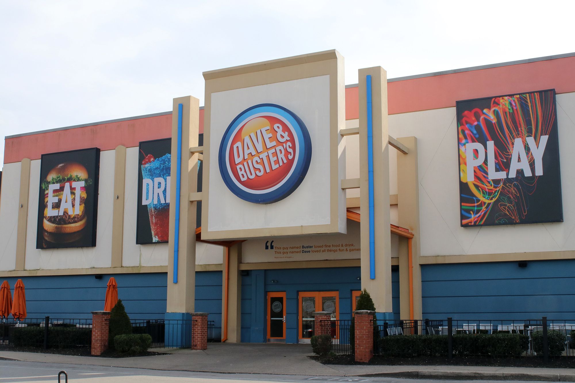 Dave & Buster’s issues layoff notices for the Henrietta location