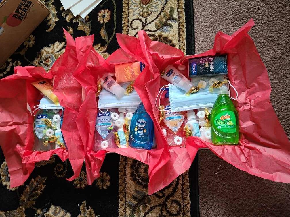 Woman makes free care packages for elderly with messages of hope