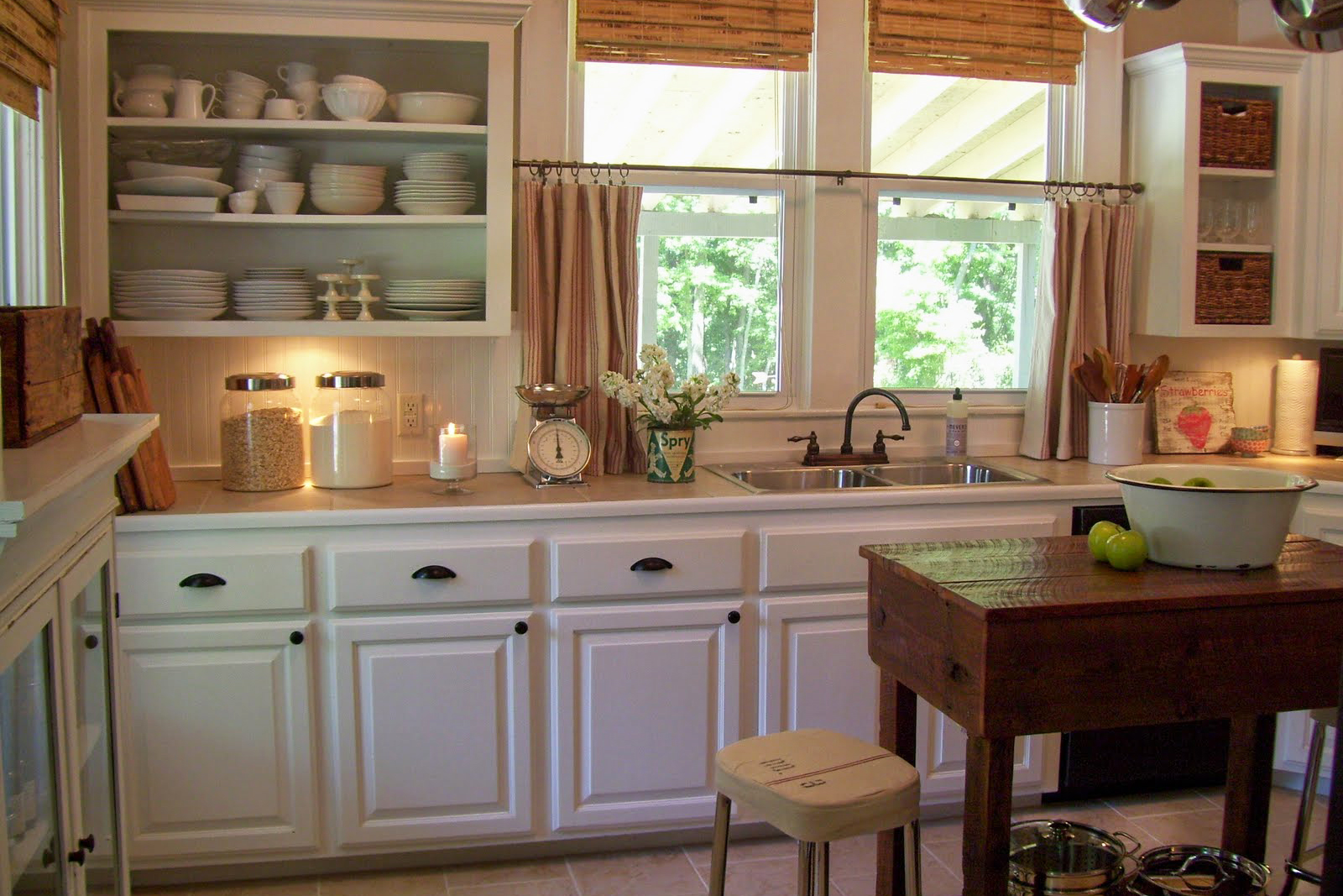 5 simple and inexpensive kitchen cleaning hacks to save you time 5 simple and inexpensive kitchen cleaning hacks to save you time