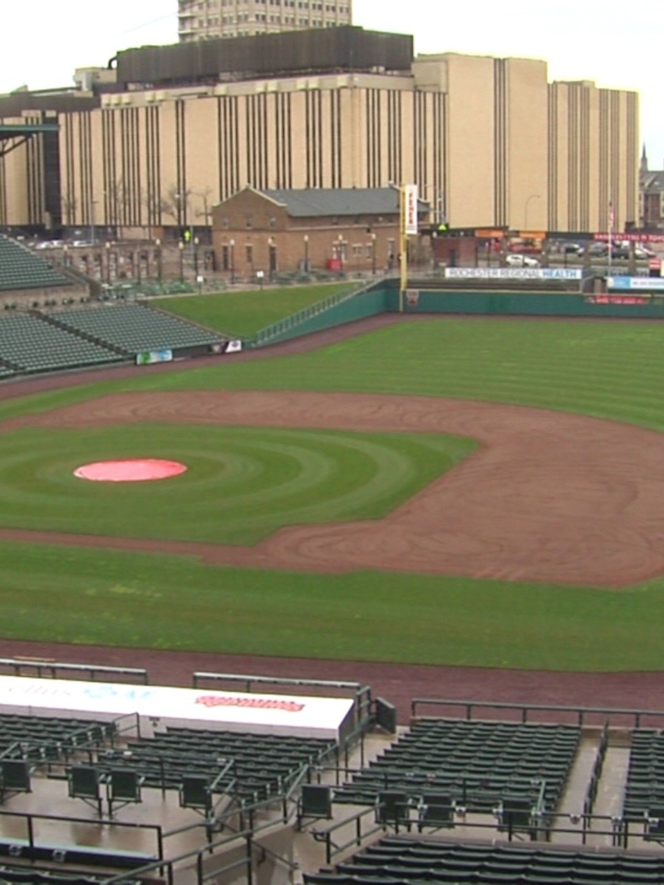 Aiming to bat above .200, Red Wings GM announces 50-degree guarantee
