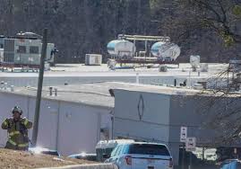Workers escaped deadly leak by going through nitrogen fog