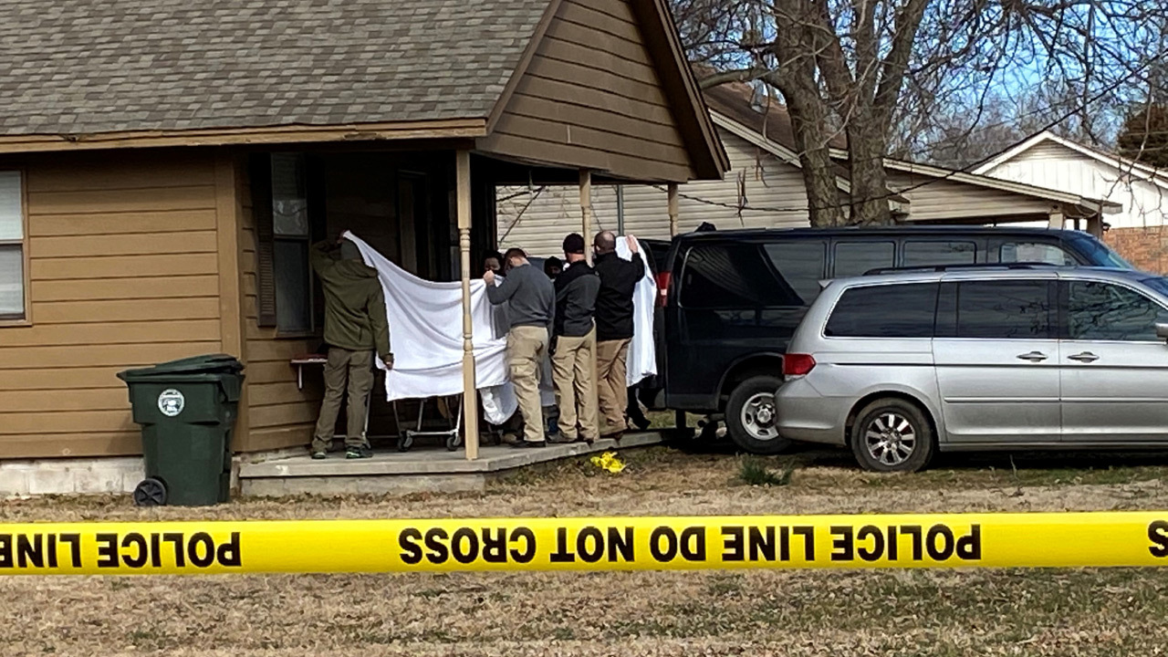 5 children, 1 adult fatally shot at Oklahoma home, police say; person in custody