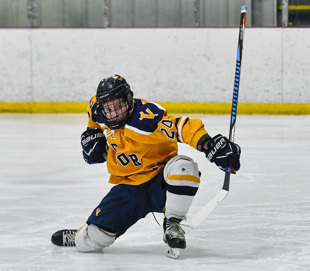 Victor hockey wins fifth straight over Pittsford