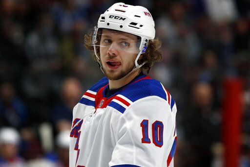 Artemi Panarin rejoins Rangers after 2-week leave of absence