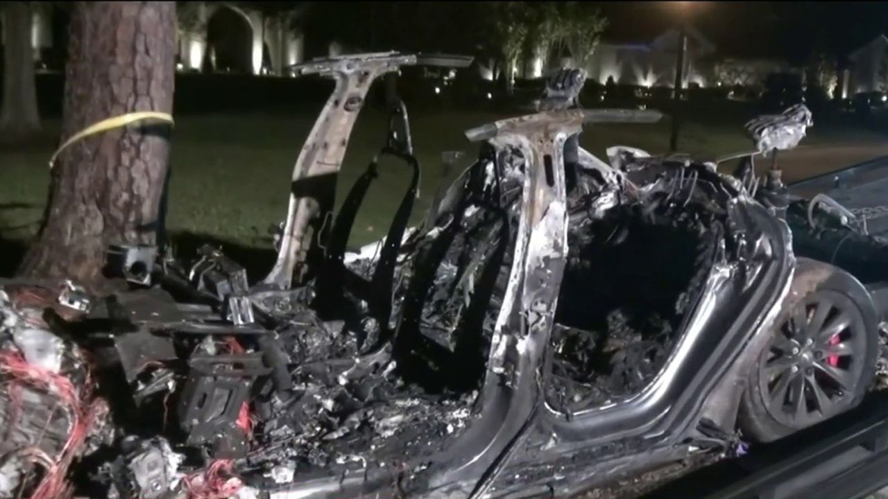 Two killed in fiery Tesla crash without anyone in the driver’s seat Two killed in fiery Tesla crash without anyone in the driver’s seat