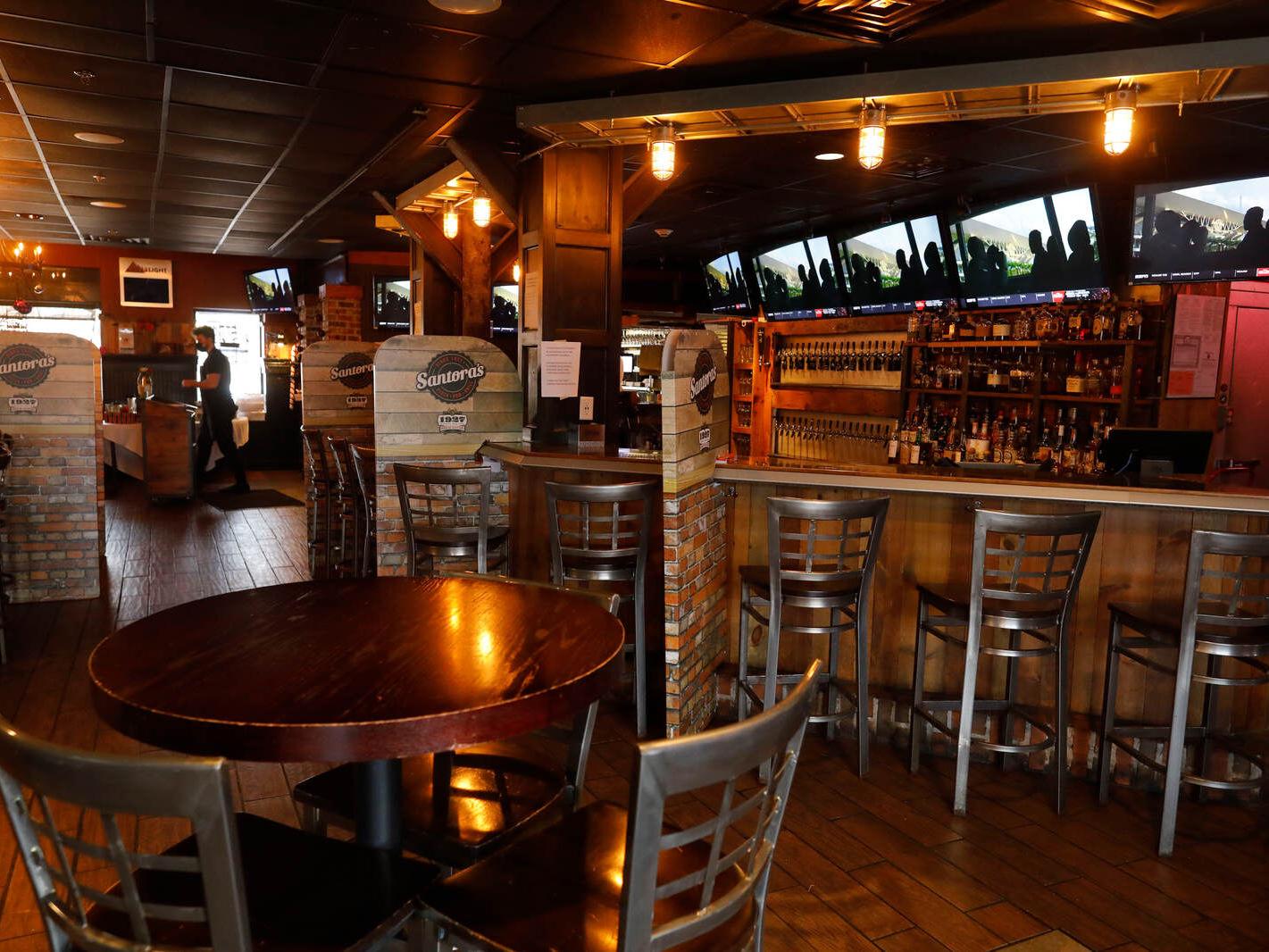 Curfew extended to midnight for bars, restaurants beginning April 19 Curfew extended to midnight for bars, restaurants beginning April 19