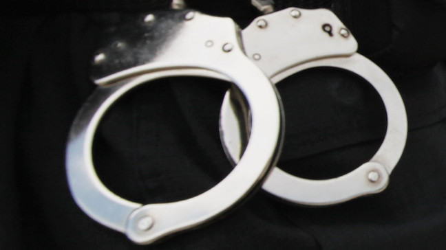Man, woman accused of beating, robbing woman at Rochester motel Man, woman accused of beating, robbing woman at Rochester motel