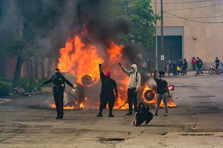 RPD: Several fires set by protesters in Rochester Sunday
