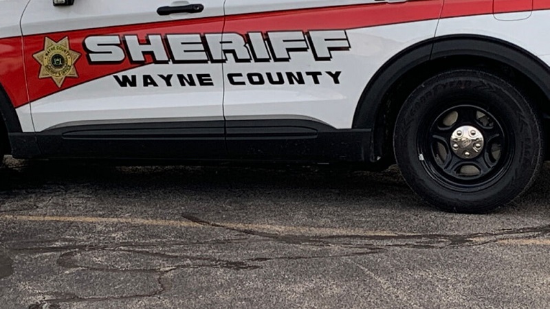 Accident in Wayne County, bicyclist hospitalized