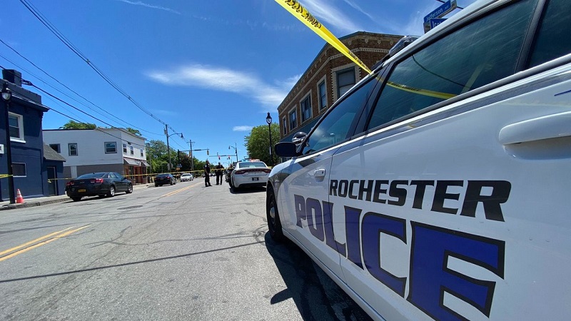 1 man is dead after shooting on the southwest side near Jefferson Avenue 1 man is dead after shooting on the southwest side near Jefferson Avenue
