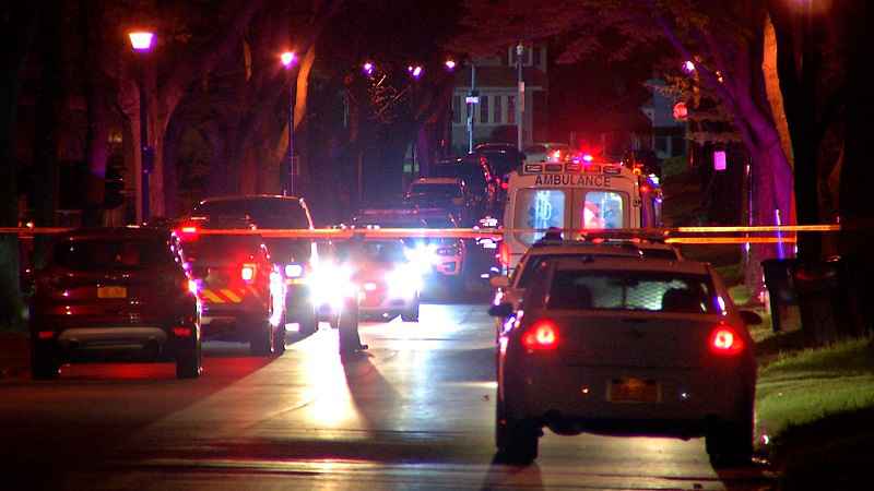 Shooting on Magnolia Street, one man is injured