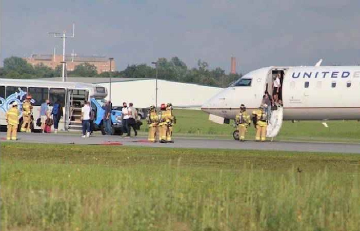 Plane makes emergency landing at Frederick Douglass – Greater Rochester International Airport Plane makes emergency landing at Frederick Douglass – Greater Rochester International Airport