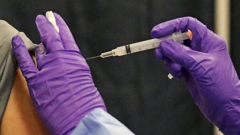 Federal judge temporarily blocks medical worker vaccine mandate in New York state Federal judge temporarily blocks medical worker vaccine mandate in New York state