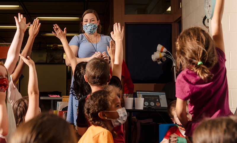 New York State United Teachers supports the testing but not the vaccine mandate
