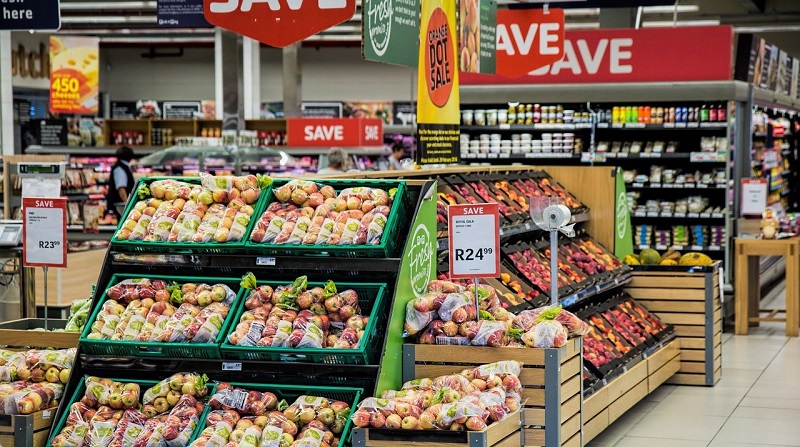 Grocery stores concerned with COVID-19 vaccine mandate Grocery stores concerned with COVID-19 vaccine mandate