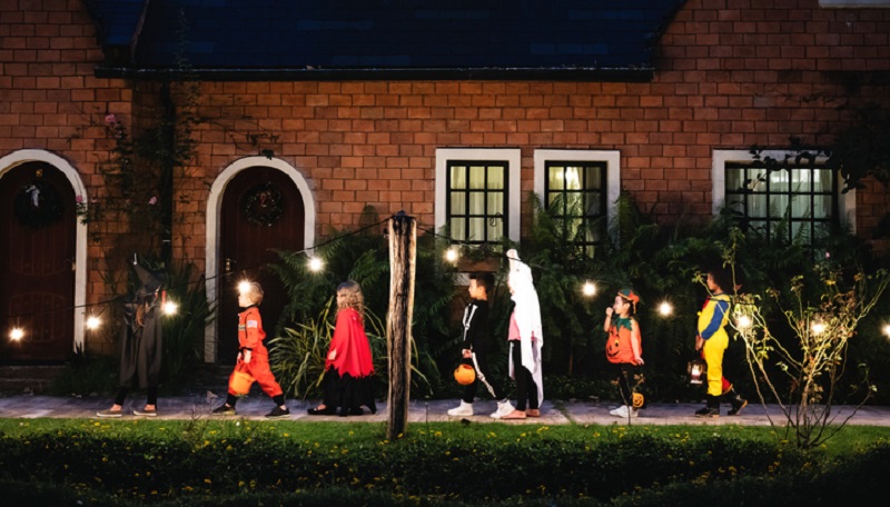 New York State Police, AAA offer advice on Halloween safety New York State Police, AAA offer advice on Halloween safety