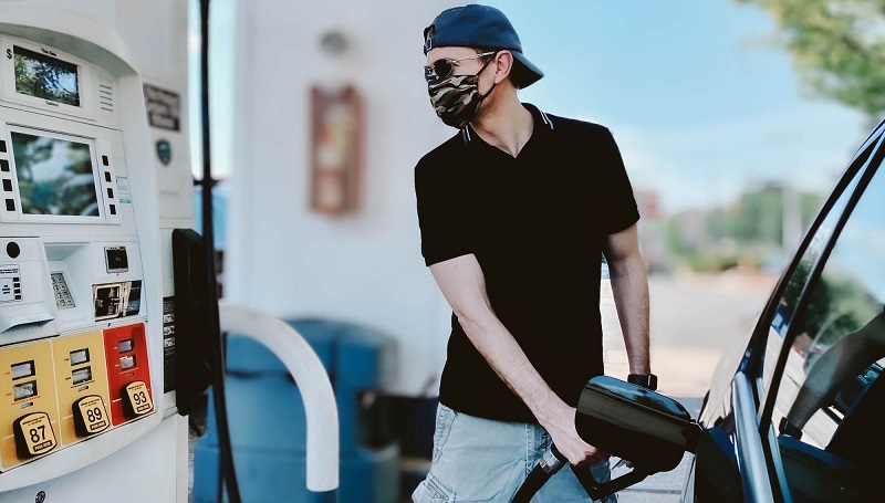 Gas prices keep moving up