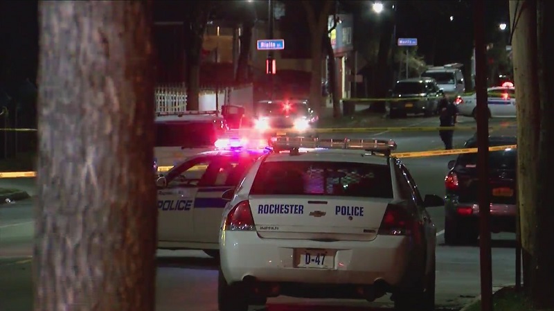 3 arrested near Chili Ave. in Rochester after police chase, car crash 3 arrested near Chili Ave. in Rochester after police chase, car crash