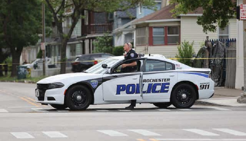 Two loaded handguns removed from the streets of Rochester in separate incidents this week Two loaded handguns removed from the streets of Rochester in separate incidents this week