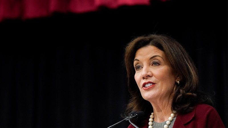 Gov. Hochul tours vaccination site in Wyoming County