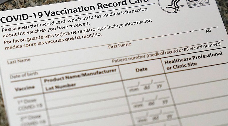 Hochul signs new law criminalizing fake vaccine cards Hochul signs new law criminalizing fake vaccine cards