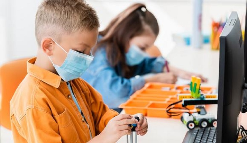 K12 schools return as Omicron surges in New York K12 schools return as Omicron surges in New York