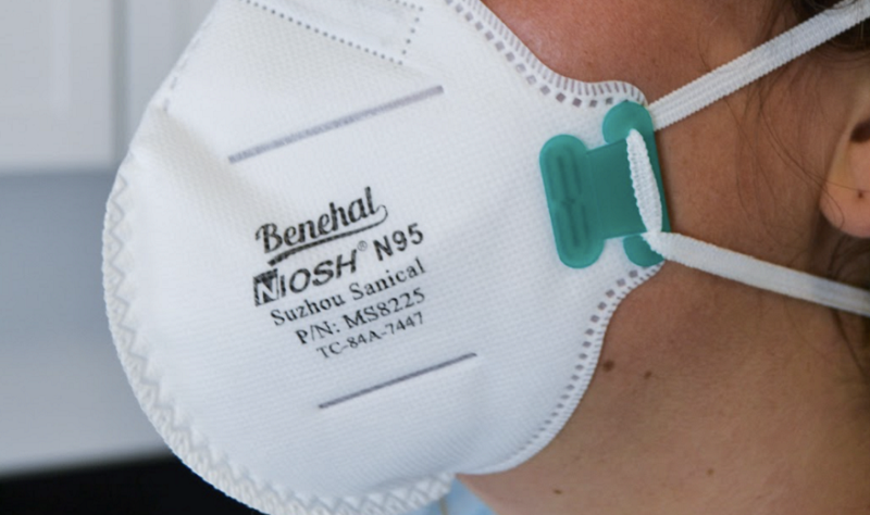 CDC encourages more Americans to consider N95 masks CDC encourages more Americans to consider N95 masks