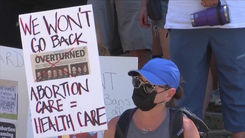 Abortion rally held at Rochester City Hall Abortion rally held at Rochester City Hall