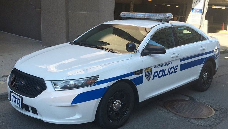 19-year-old shot on Genesee Street in Rochester 19-year-old shot on Genesee Street in Rochester