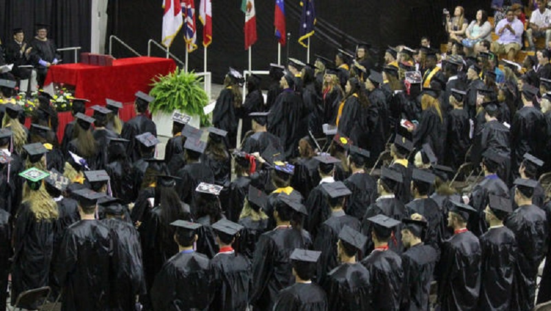 Hochul touts tuition assistance expansion to part-time students