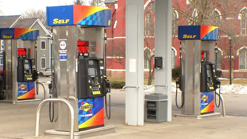 Gas prices in Rochester fall but not by as much as national average
