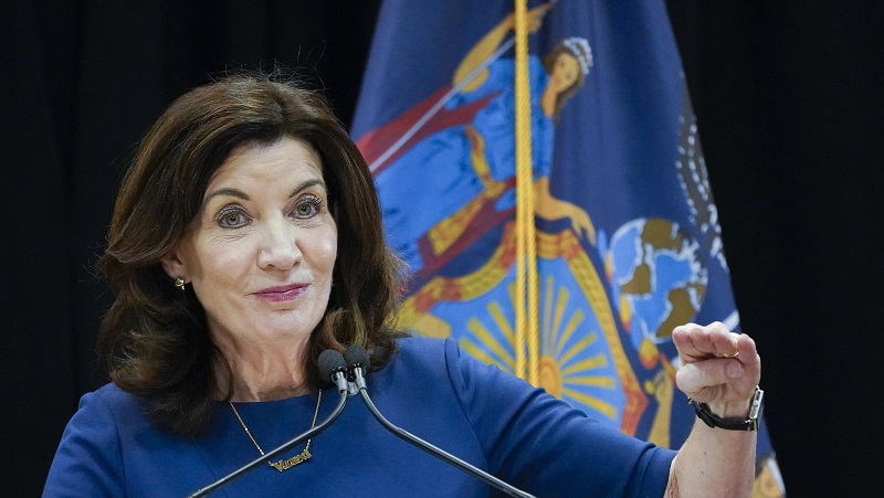 Governor Hochul announces updated mask guidance Governor Hochul announces updated mask guidance
