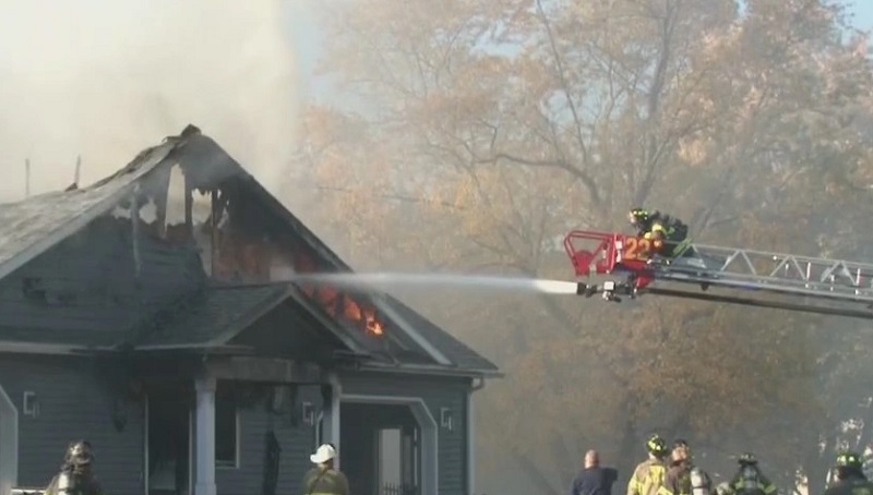 Firefighters respond to house fire in Batavia