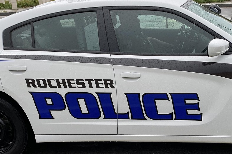 Man in his 20s hospitalized after shooting on Saratoga Avenue