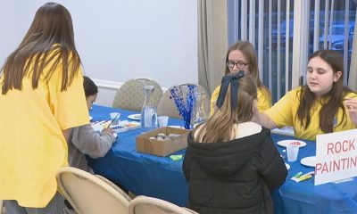Ukrainian artist performs at a fundraising event in Rochester to help with war evacuation efforts