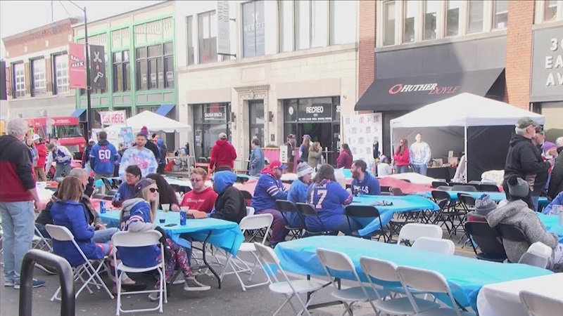 The Bills Block Party in the East End attracts a sizable crowd and attempts to boost the local scene