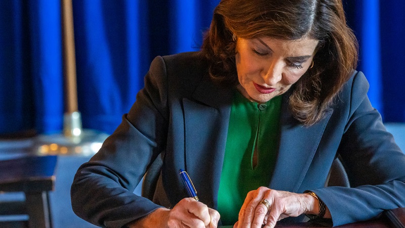 Hochul rejects animal crossing legislation Hochul rejects animal crossing legislation