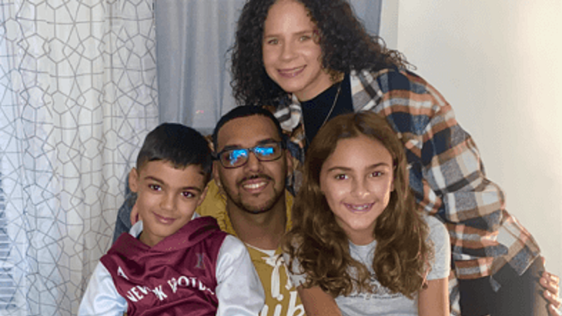 Community groups collaborate to ensure a cancer patient can celebrate the holidays at home with loved ones Community groups collaborate to ensure a cancer patient can celebrate the holidays at home with loved ones